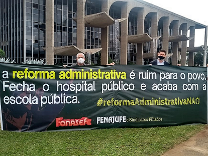 Em ato contra a reforma administrativa em Brasília, Fenajufe reforça luta em defesa do serviço público