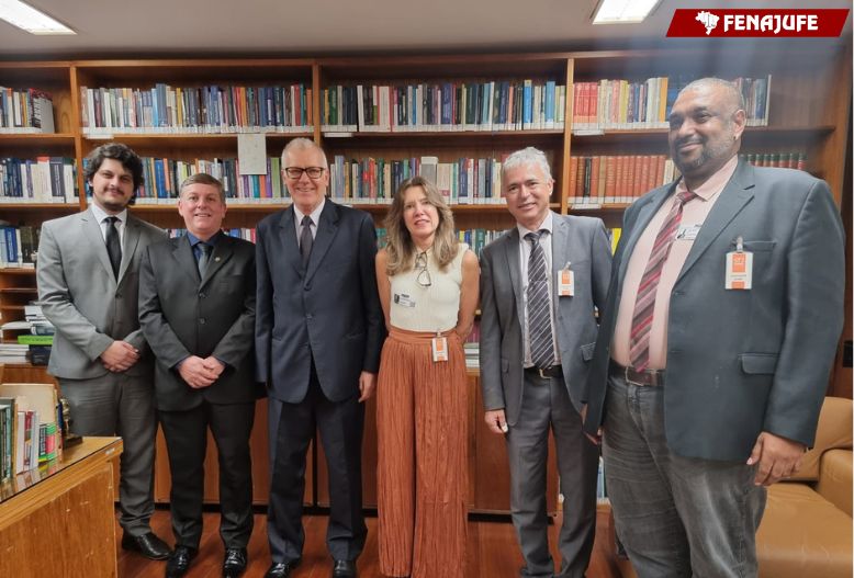 Fenajufe se reúne com STJ e pede apoio para corrigir injustiça aos servidores com quintos absorvidos