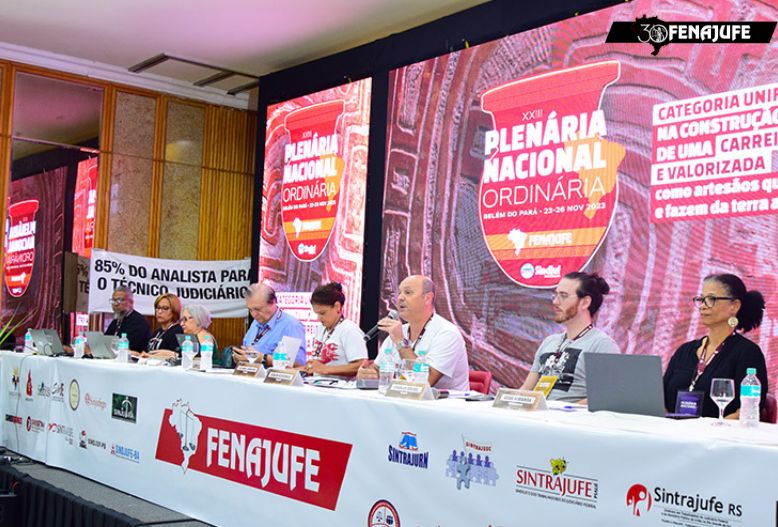 XXIII Plenária Nacional da Fenajufe debate reestruturação das carreiras dos servidores do PJU e MPU