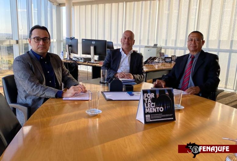 Em reunião no TSE, Fenajufe trata de teletrabalho, concurso nacionalizado e outras pautas da categoria