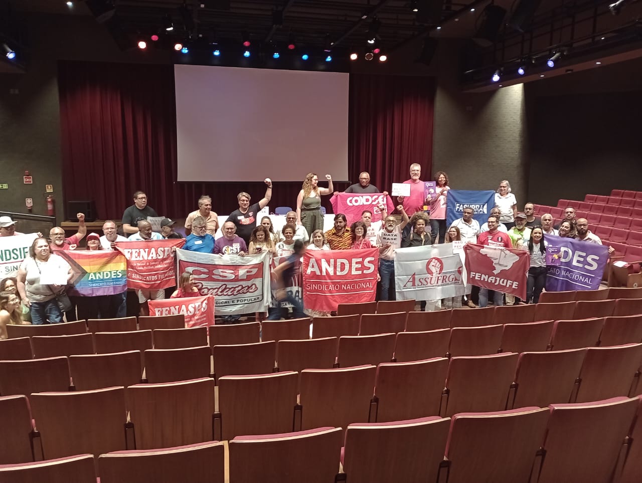 Plenária do Fonasefe indica Dia Nacional de Paralisação e nova jornada de lutas no serviço Público