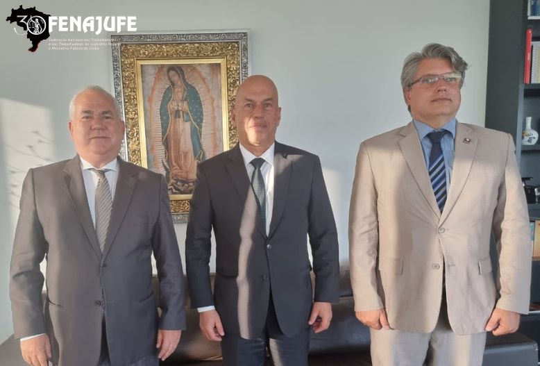 Em reunião com diretor-geral do TSE, Fenajufe busca encaminhamentos para pautas urgentes da categoria