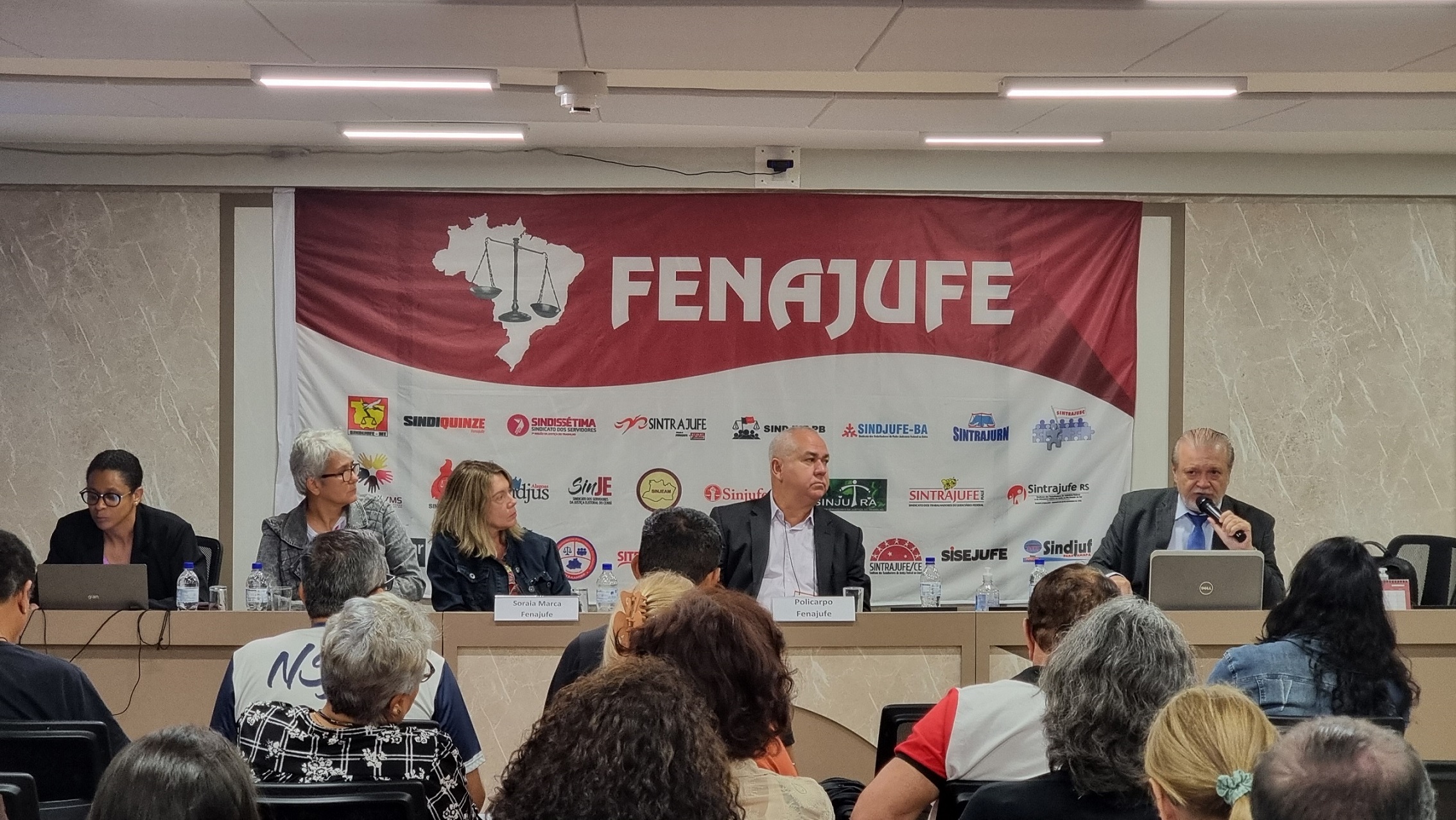 Carreira: Fenajufe retoma encontro nacional com debate sobre política salarial