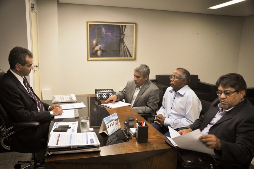 Contra a PEC 59, Sinjufego realiza audiência com Governo de Goiás