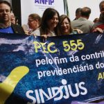 Durante ato, Sindjus/DF reivindica aprovação imediata da PEC 555