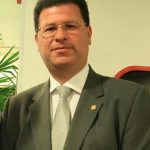 As verdadeiras elites não vaiam nem xingam a presidente Dilma. Elas financiam a presidente Dilma…