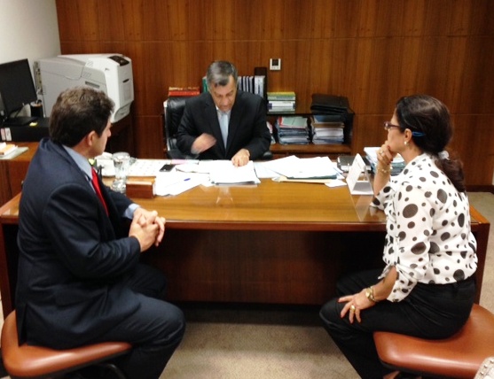 PLs 7919 e 7920 aguardam designação de relatoria na CTASP da Câmara