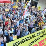 Em São Paulo, servidores mantêm a greve e reforçam Semana da Indignação