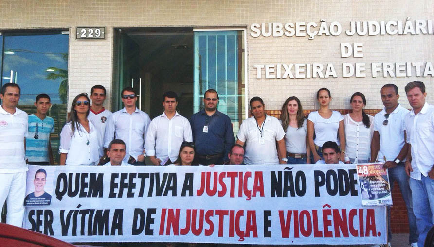Oficial de Justiça assassinado – Manifestações seguem pelo país