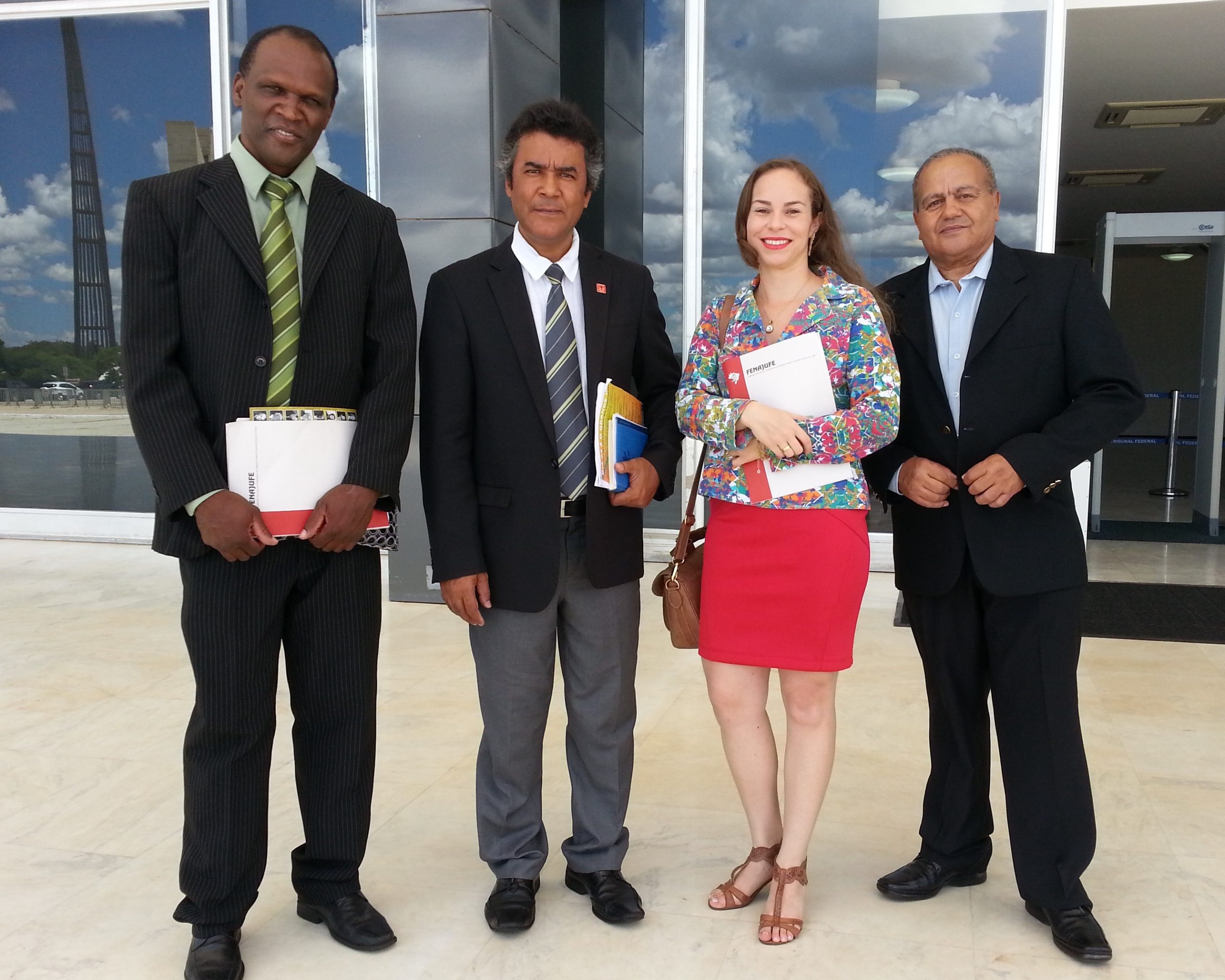 STF adia pela segunda vez o julgamento dos quintos. Categoria deve continuar acompanhando e pressionando