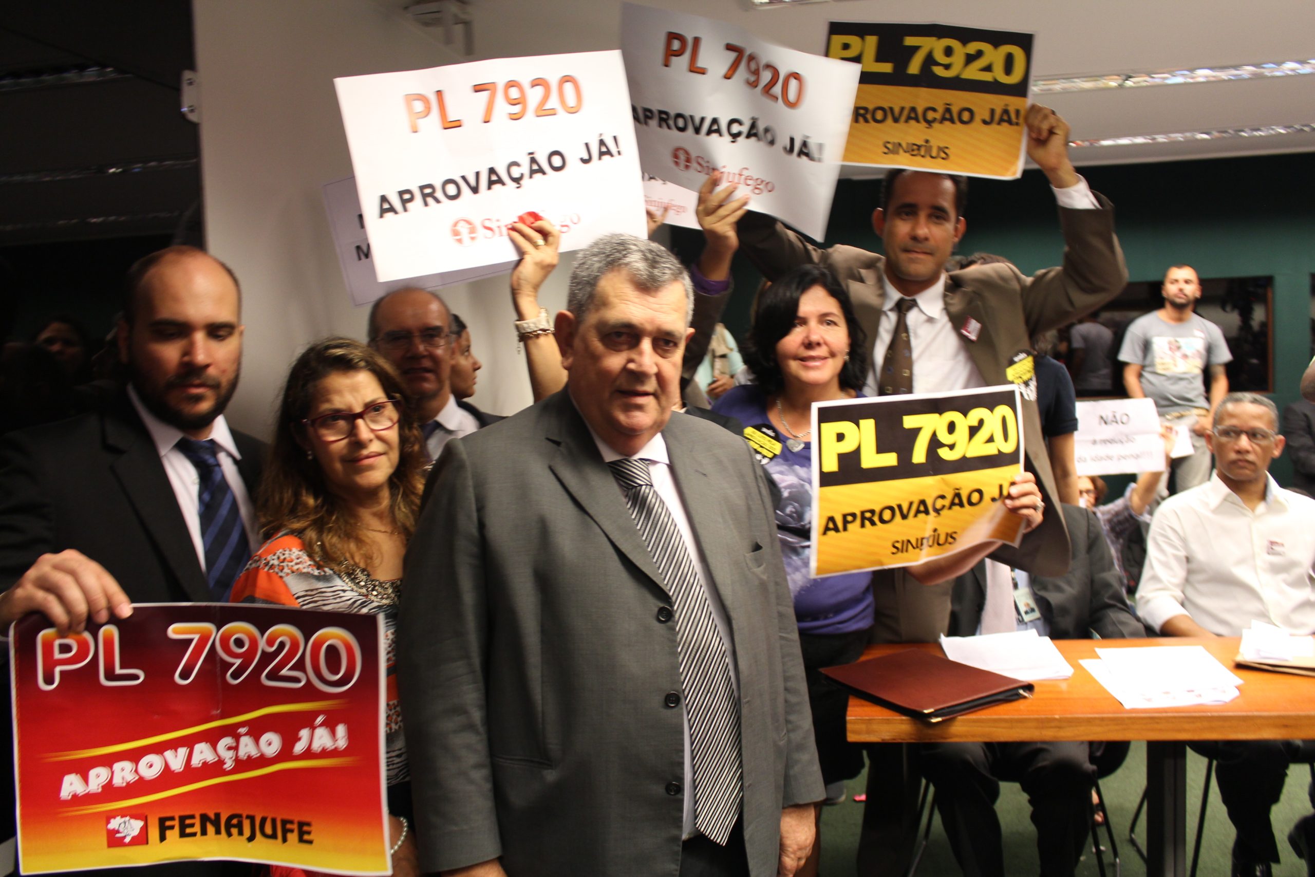 CCJC aprova parecer favorável ao PL 7920/2014