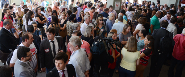 Sintrajufe/RS participa de ato nas varas trabalhistas contra o PL 4.330/04