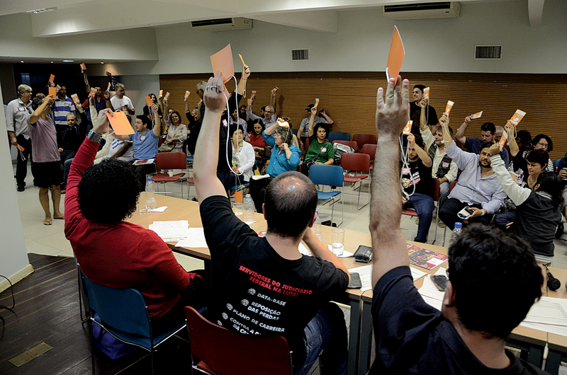 Categoria no RS aprova paralisação de 24 horas no dia 14/05