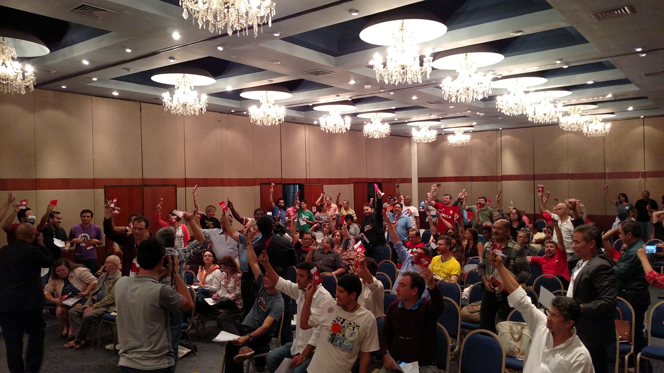 Pauta de valorização dos técnicos é aprovada na ampliada Fenajufe