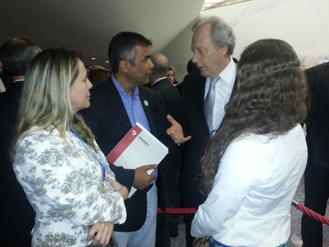 Segundo Lewandowski, governo ainda não fechou acordo para votar reajuste