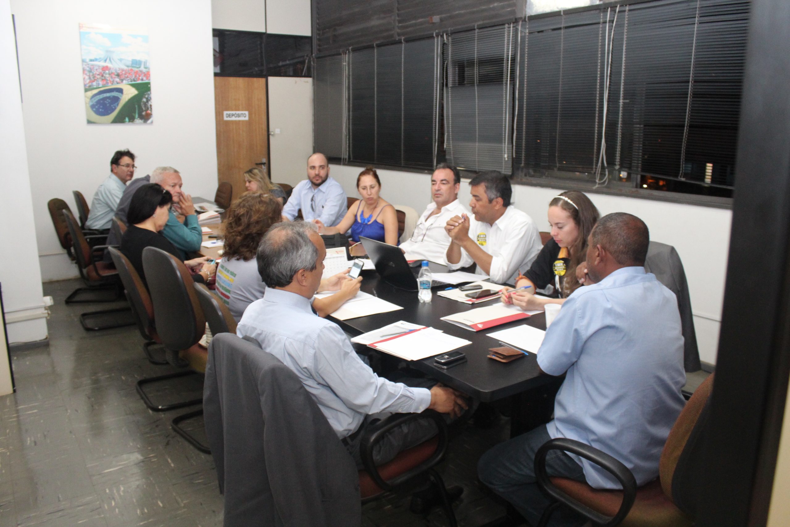 Com orientação de ampliar a greve, Comando Nacional tem nova reunião na próxima terça, 23