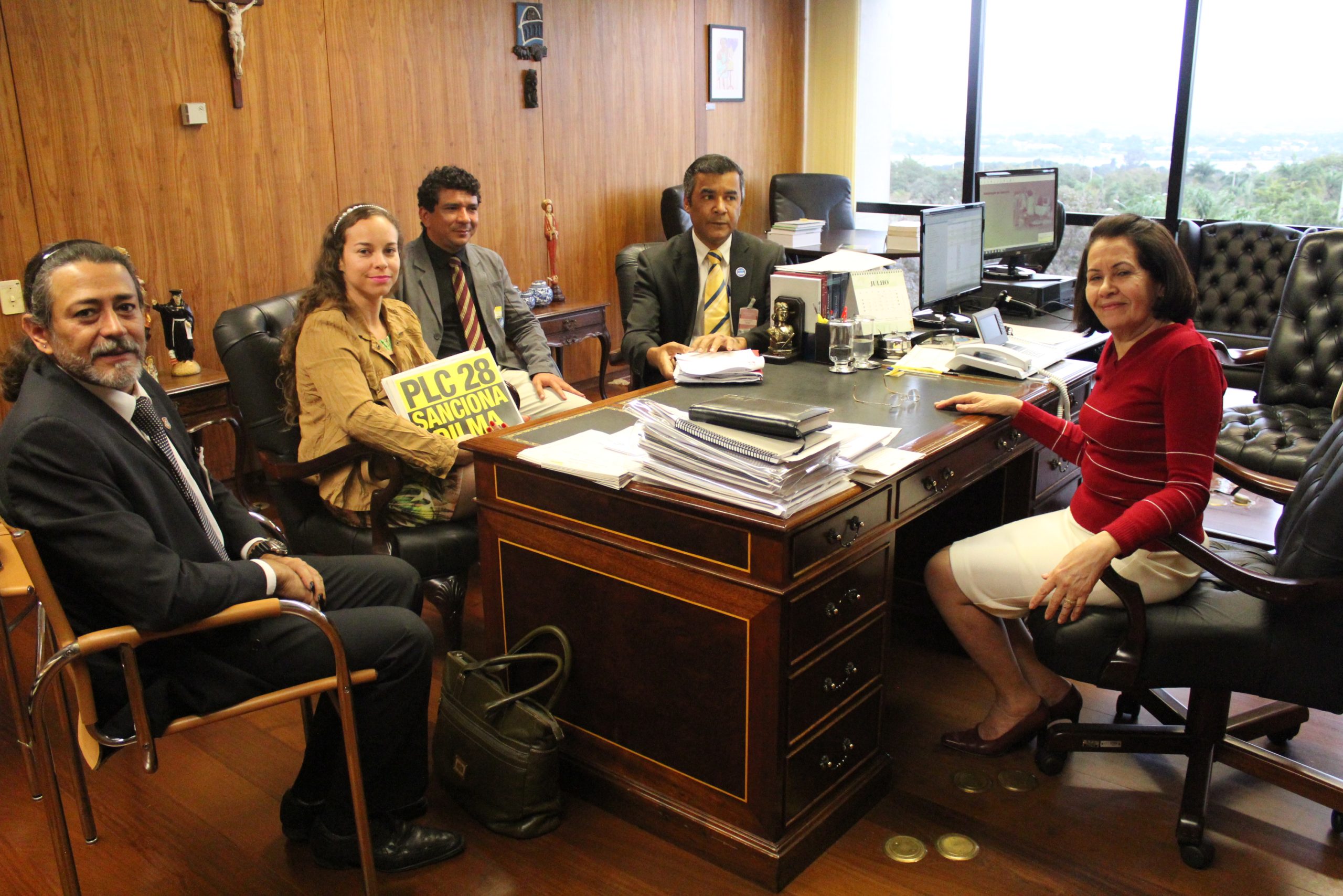 Fenajufe se reúne com presidência do STJ e cobra apoio à sanção do PLC 28