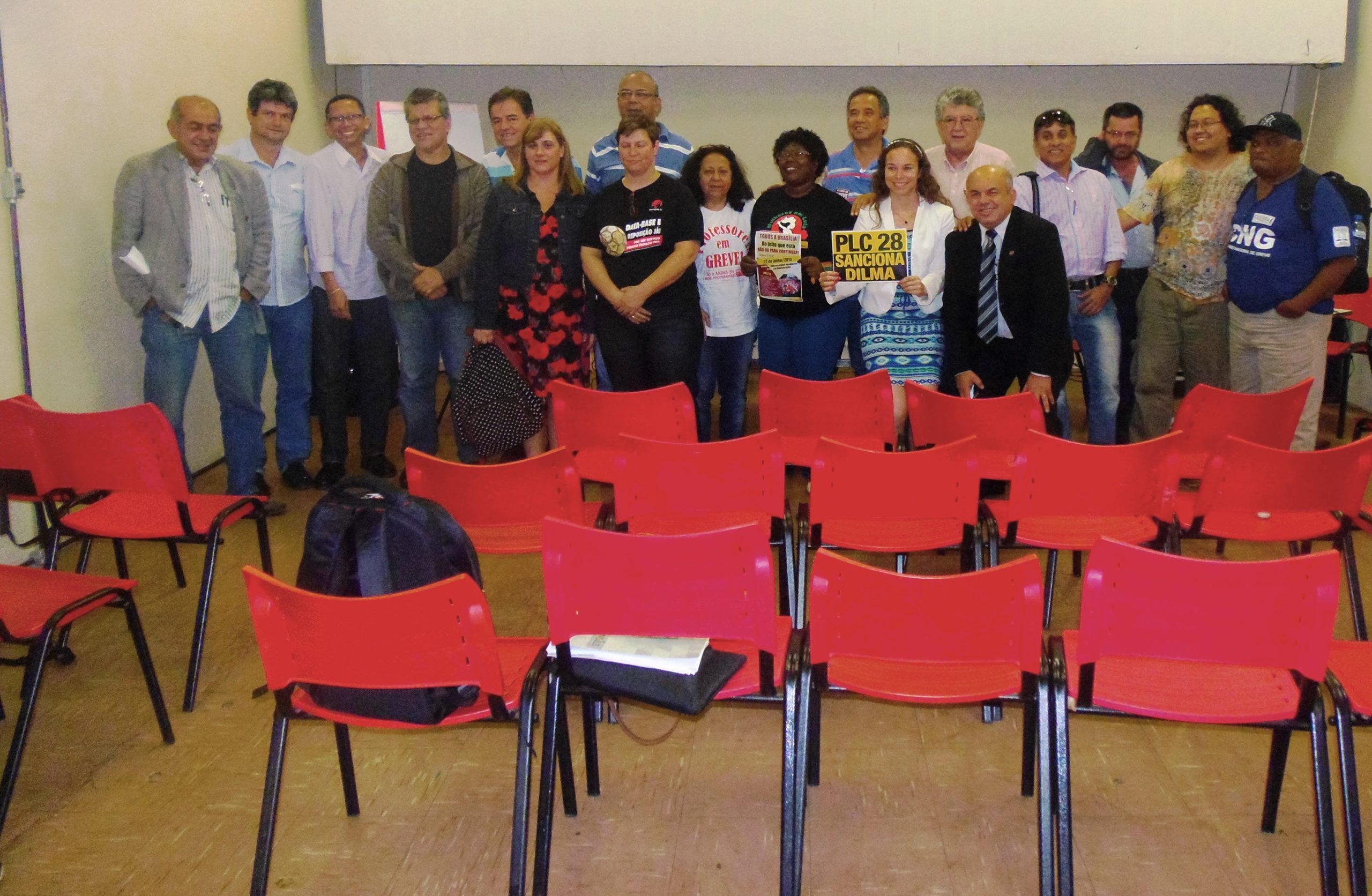 Fórum dos SPFs aprova manifesto pela sanção do PLC 28