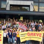 Servidores se unem em frente ao TRT da Consolação pelo PLC 28