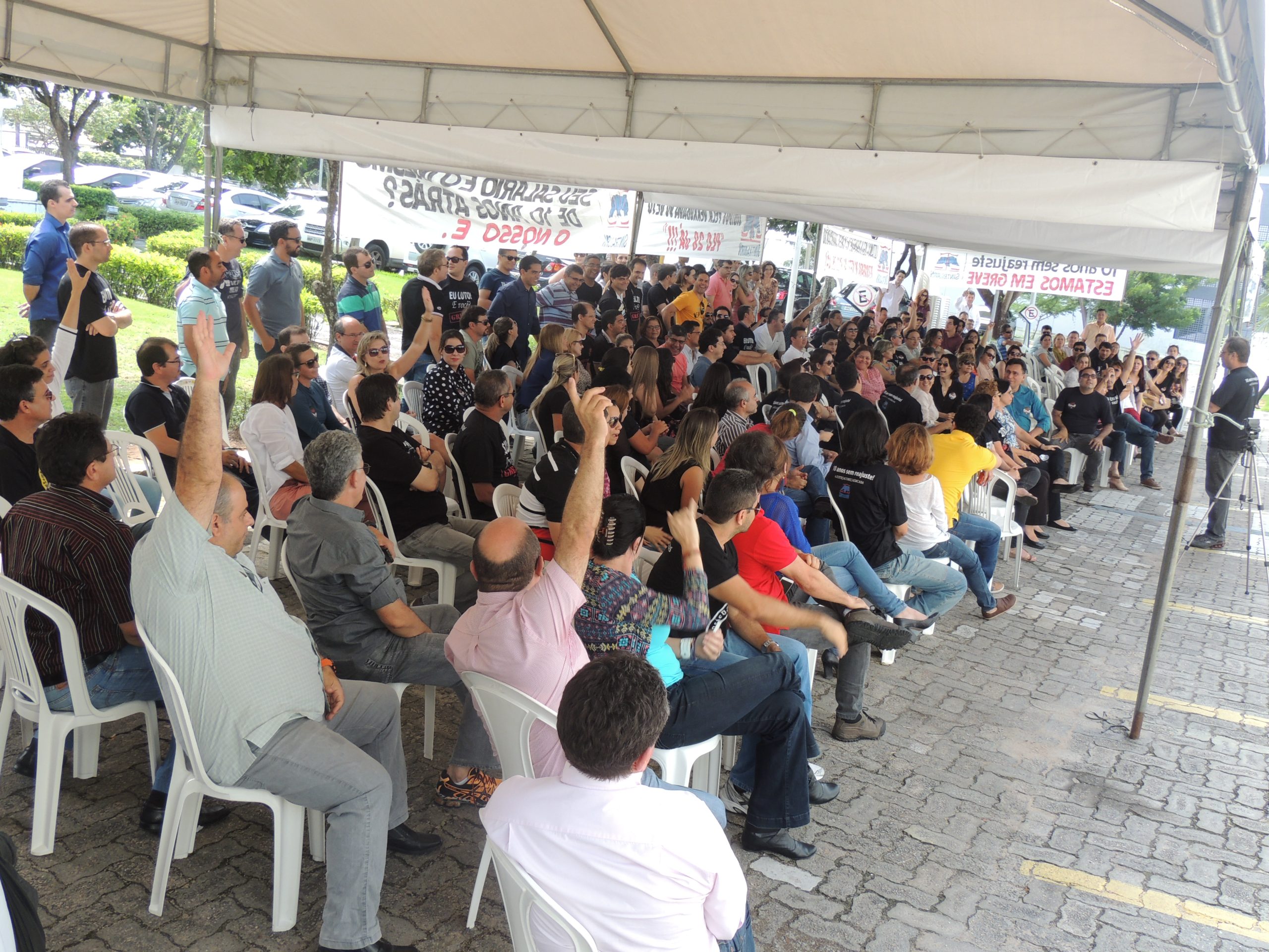 No Rio Grande do Norte Servidores reagem: é fortalecer a greve para derrubar o veto ao PLC 28