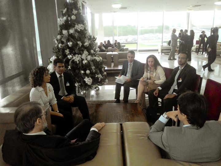 Sindjus trata de compensação, 13,23% e equiparação de chefias de cartório com Toffoli