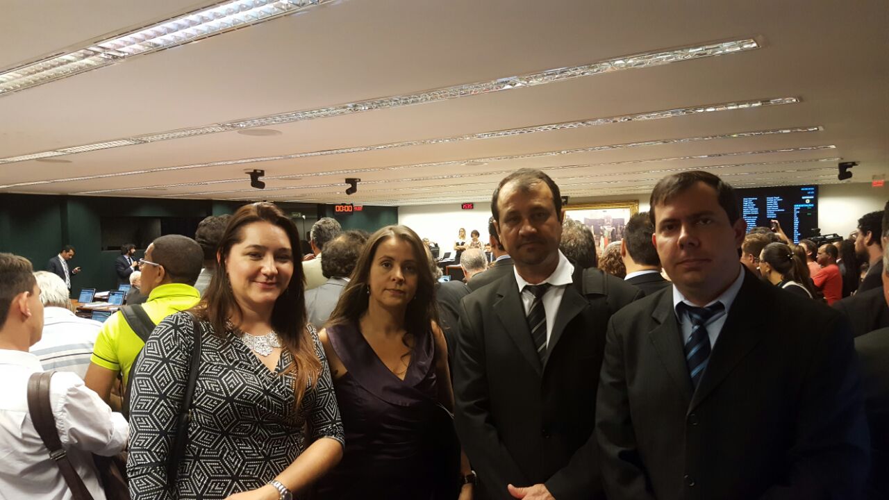 PEC 241 passa pela CCJC da Câmara e vai à Comissão Especial