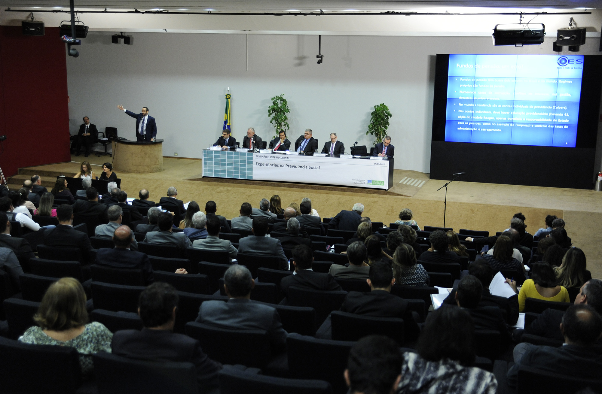 Fenajufe participa de seminário sobre tipos de previdência pelo mundo