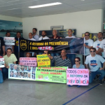 Protesto contra a Reforma da Previdência reúne categorias no aeroporto Castro Pinto