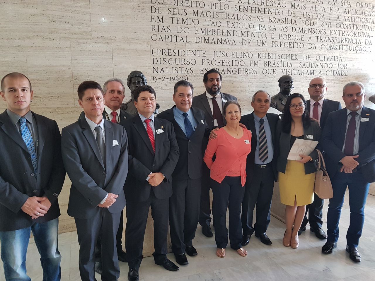 Fenajufe e sindicatos acompanham sessão do STF