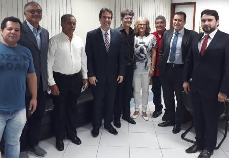 Sindjufe/BA e servidores se reúnem com novo Diretor do Foro da JFBA