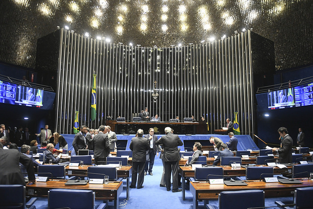 Senado aprova reajuste de salário dos ministros do Supremo e do PGR