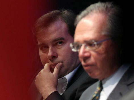 Guedes não descarta Reforma Administrativa nos próximos meses; Maia cobra envio