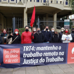 Em ato nas varas trabalhistas, no dia mais frio do ano, Sintrajufe/RS defende manutenção do trabalho remoto