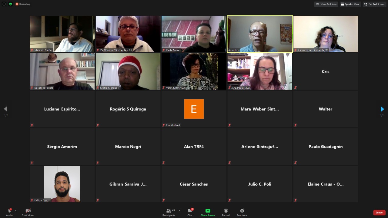 Encontro Estadual discute carreira e reposição salarial; colegas também elegeram representantes do estado para o Encontro Nacional