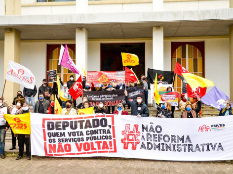 Em Osório/RS, ato público cobra de deputado voto contra a PEC 32 e prepara greve do dia 18. Governo quer votar dia 26