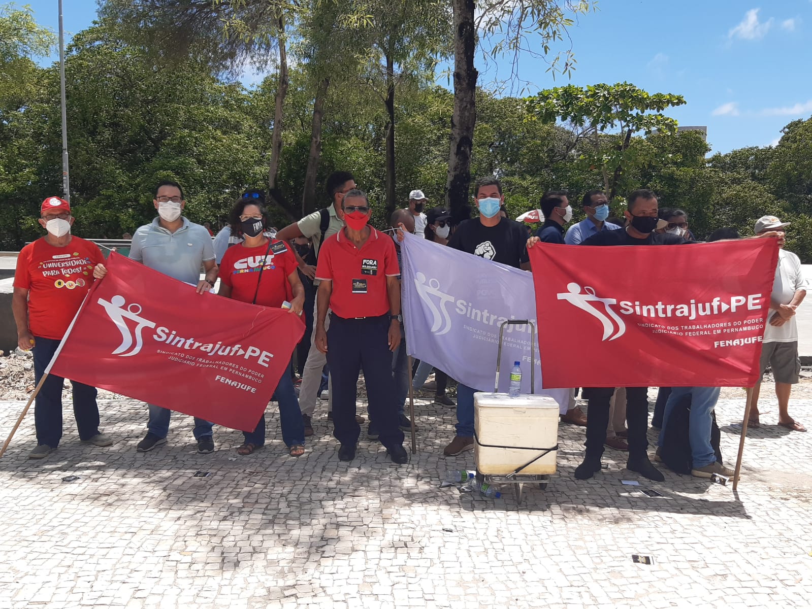 Sintrajuf-PE participa de ato unificado nacional e cobra reajuste para todas categorias