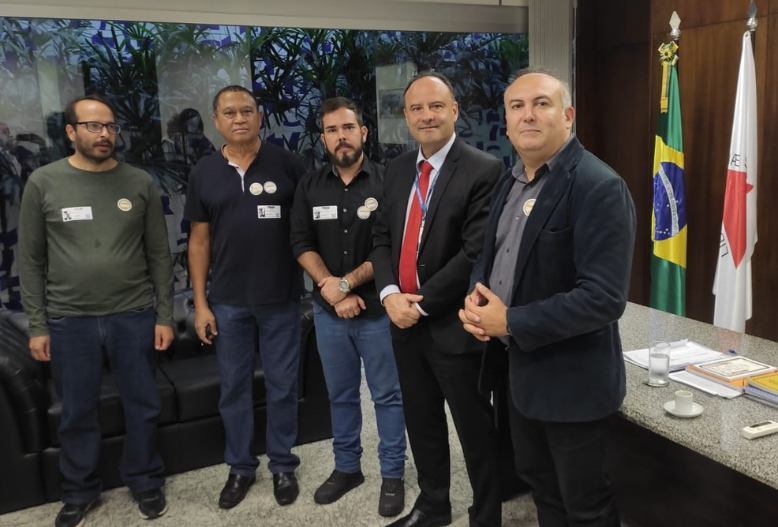 Assessoria de presidente do Senado promete avaliar projeto do Nível Superior dos Técnicos