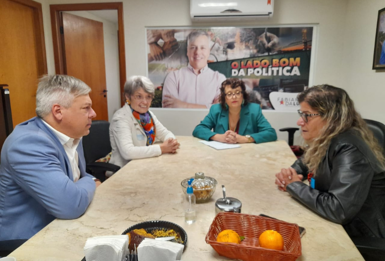 Sintrajusc reúne-se com o deputado estadual Fabiano da Luz (PT) na luta pela permanência da 3ª Vara do Trabalho em Criciúma
