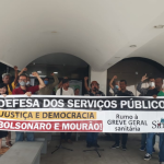 Os servidores do Judiciário Federal/AL participaram do ato público na paralisação de 24 horas, realizada em frente ao prédio das Varas do Trabalho, na quarta-feira (15).