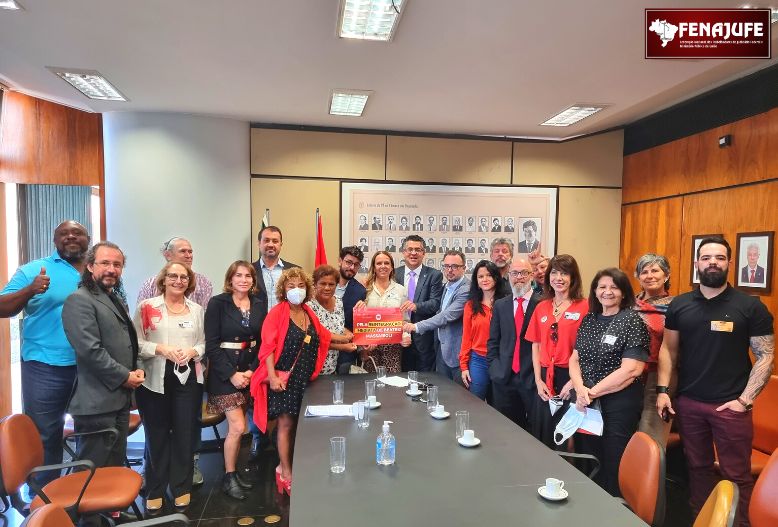 Apagão do PJU e MPU: Fenajufe vai à liderança do PT na Câmara e leva pautas importantes da categoria