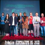 Sintrajufe/RS entrega prêmios dos concursos Literário e Fotográfico em noite que marca a volta da cerimônia presencial