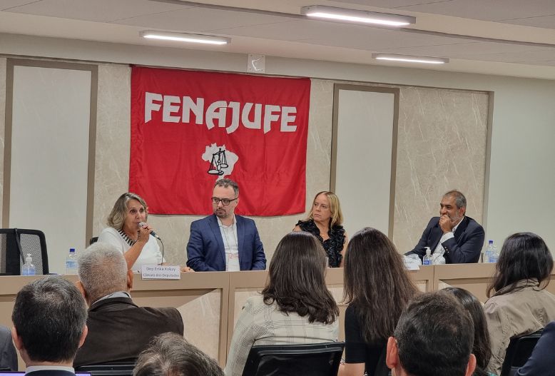 Colejur: abertura do encontro debate conjuntura e direitos dos servidores públicos pós-eleição