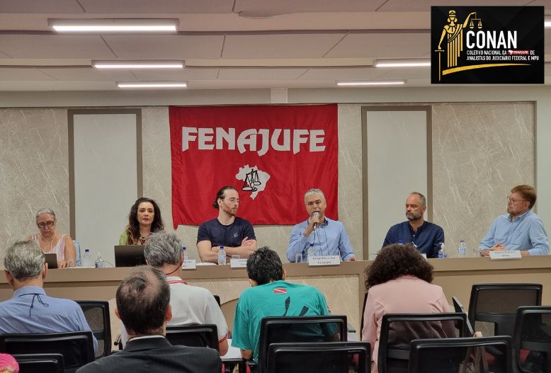 Abertura do encontro nacional de analistas debate carreiras públicas e perspectivas para os servidores no governo Lula