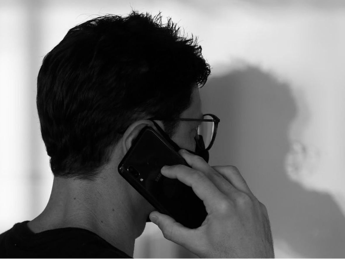 Por ligação telefônica e e-mails, associação contata servidores com informações inverídicas sobre absorção de quintos e reposição salarial; conheça seus direitos