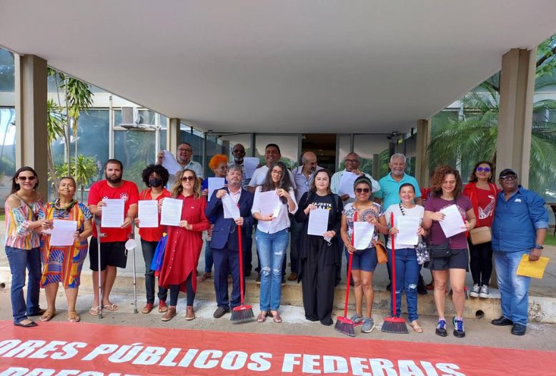 Fonasefe protocola pedido de reunião com novo governo e cobra retomada imediata de negociações com servidores