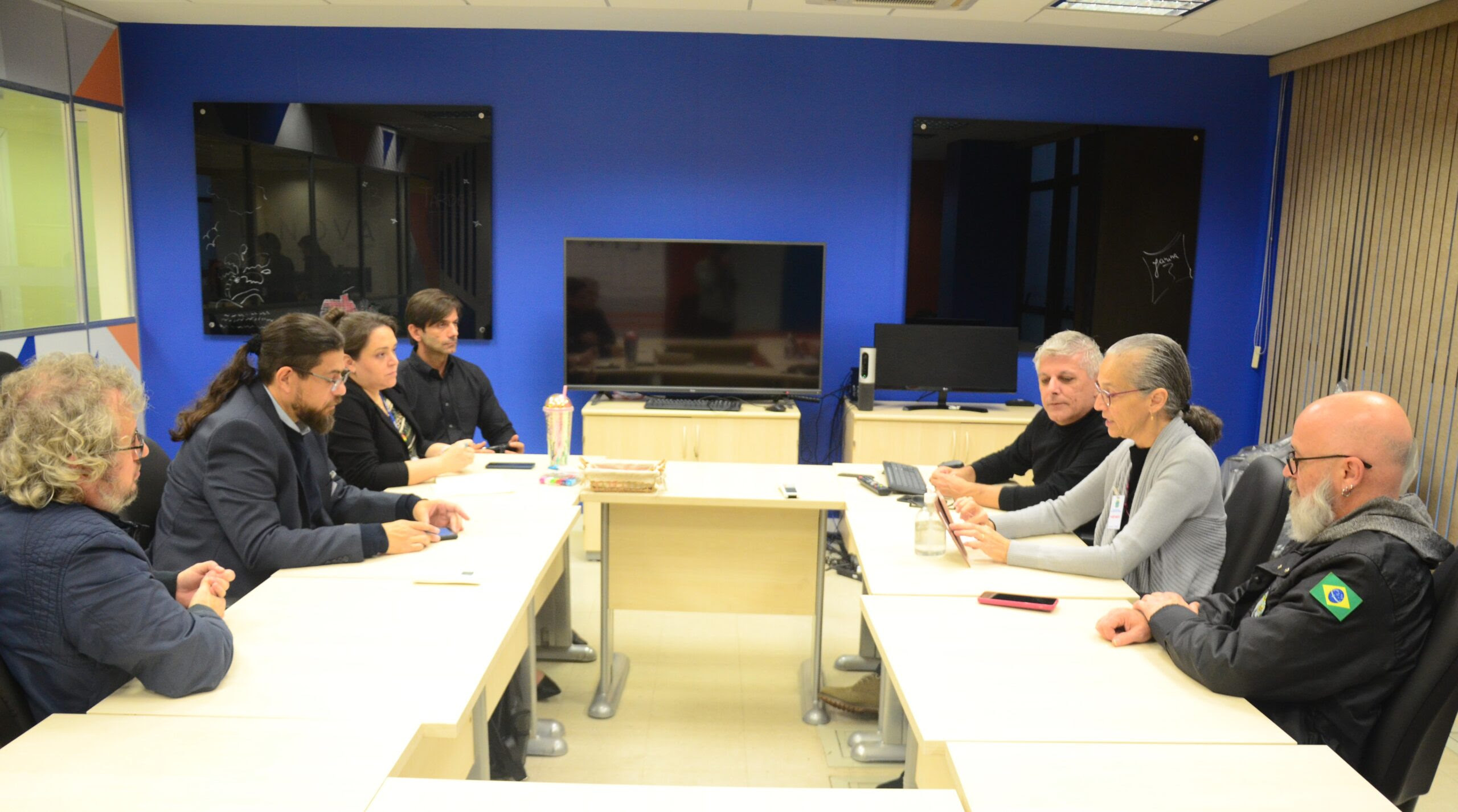 Em reunião com DG do TRT4, Sintrajufe/RS defende provimento dos cargos vagos; antecipação de parcela e assistentes das VTs também estavam na pauta