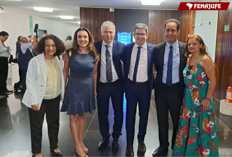 Após reunião de líderes da base do governo, construção é favorável pela derrubada dos vetos 10 e 25/23