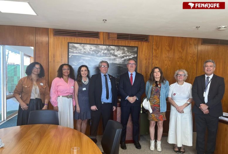 Diretor-geral do STF se reúne com a Fenajufe após mobilização nacional pela reestruturação da carreira em Brasília